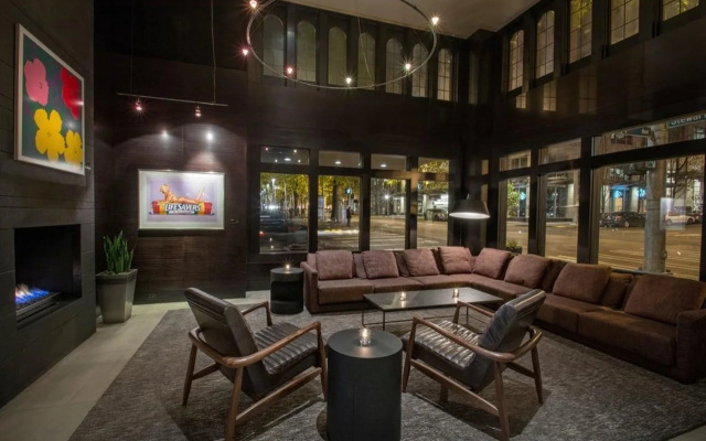 photo 2 of Hotel Max