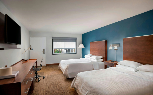 photo 3 of Four Points by Sheraton Anaheim