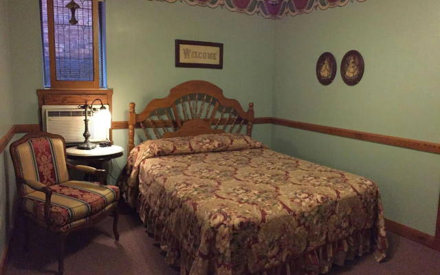 photo 4 of Hotel Millersburg