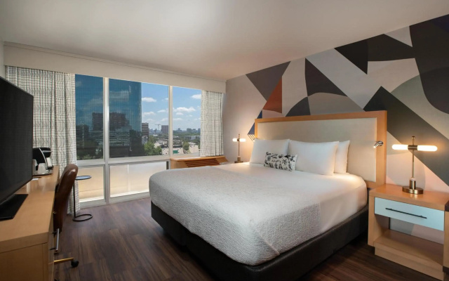 photo 3 of Hotel Mockingbird, Dallas, a Tribute Portfolio Hotel