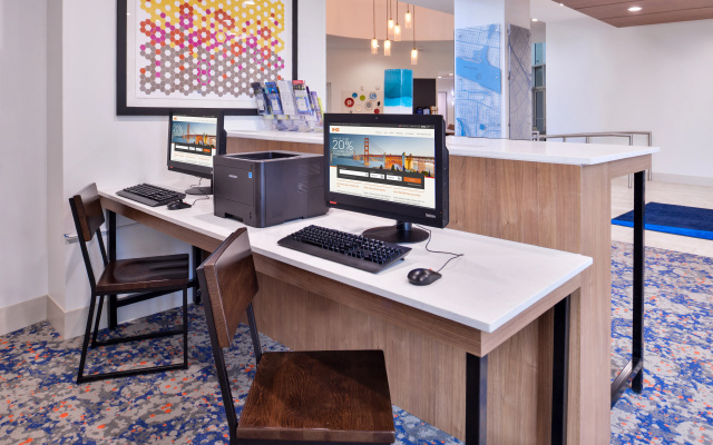 photo 3 of Holiday Inn Express New Orleans - St Charles (ex Modern Hotel)