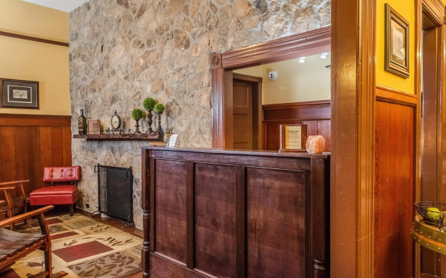 photo 2 of Hotel Napa Valley, an Ascend Collection Hotel