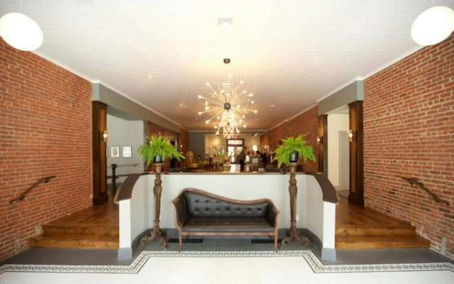 photo 2 of Hotel On North
