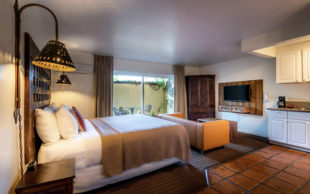 photo 3 of Hotel Pepper Tree Boutique Kitchen Studios - Anaheim