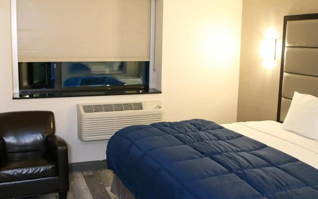 photo 3 of Hotel Pergola JFK Airport