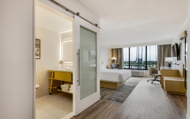 photo 4 of Delta Hotels by Marriott Nashville Airport