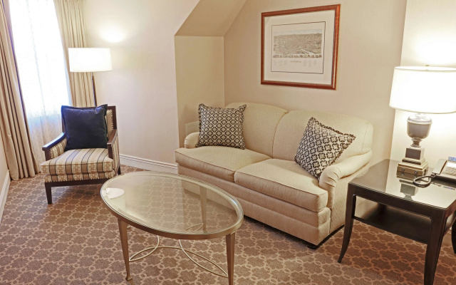 photo 4 of Hotel Roanoke & Conference Ctr, Curio Collection by Hilton