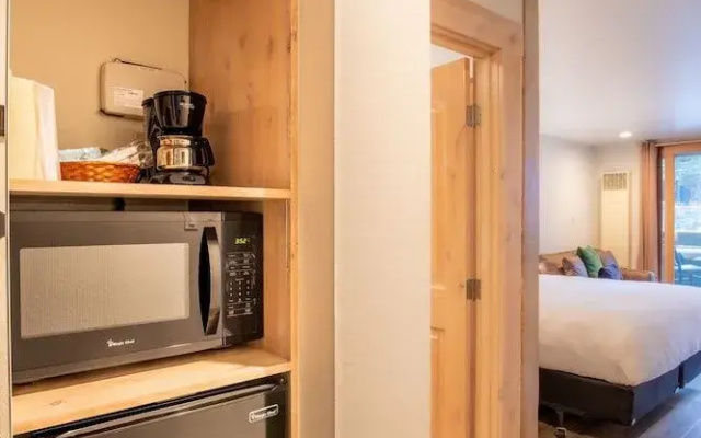 photo 4 of Hotel Room In Timber Creek Lodge 0 Bedroom Condo