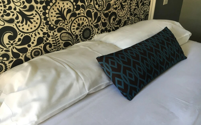 photo 5 of Hotel Salina Long Beach