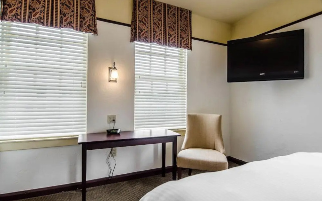 photo 3 of Hotel Seville, Ascend Hotel Collection