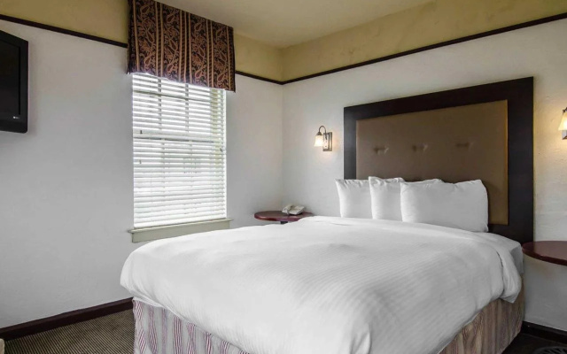 photo 4 of Hotel Seville, Ascend Hotel Collection