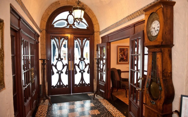 photo 2 of Hotel St. Michel