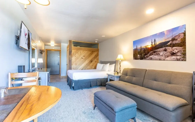 photo 3 of Hotel Style Room In The Timber Creek Lodge 1 Bedroom Condo by Redawning