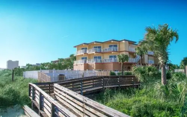 photo 3 of Sunisands Ocean Front Resort