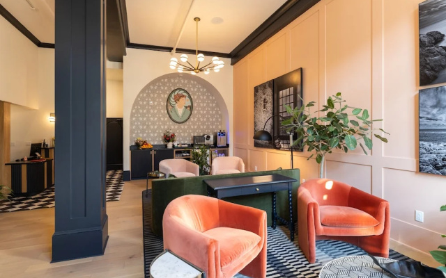 photo 2 of Hotel Thaxter