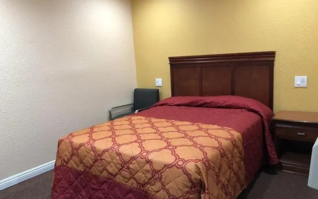 photo 4 of Hotel West Inn Hollywood LA