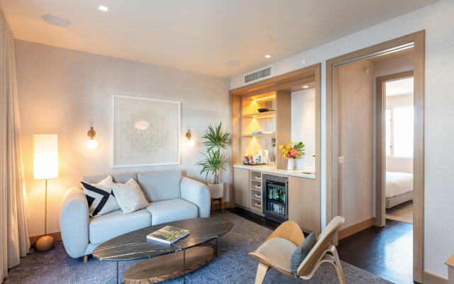 photo 4 of Kimpton Hotel Wilshire by IHG