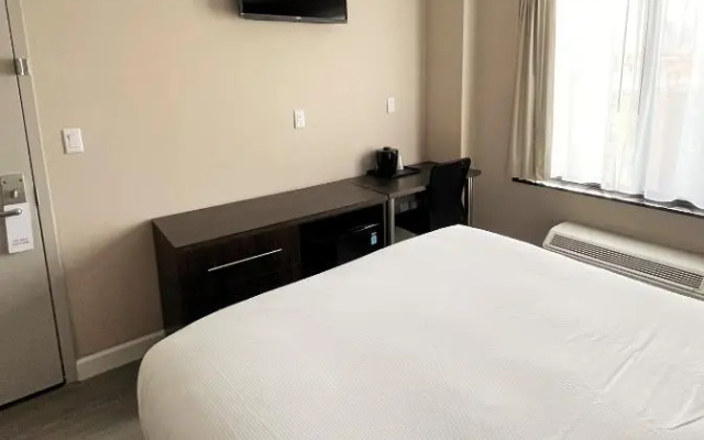 photo 2 of Hotel21 NYC