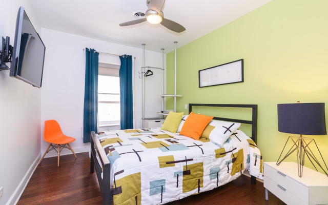 photo 5 of House 5863 - Chicago Bed and Breakfast