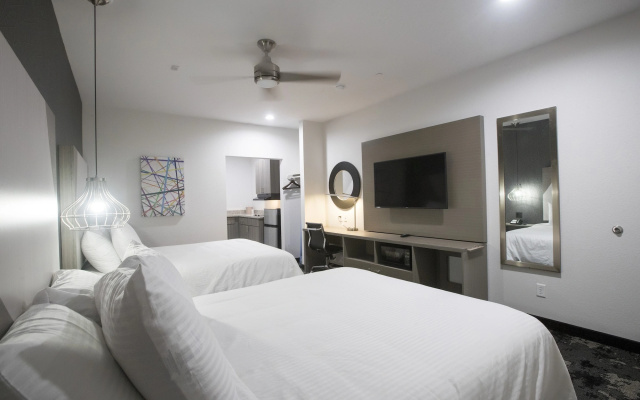 photo 2 of House Hotel