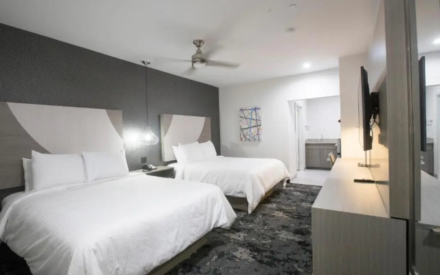 photo 5 of House Hotel