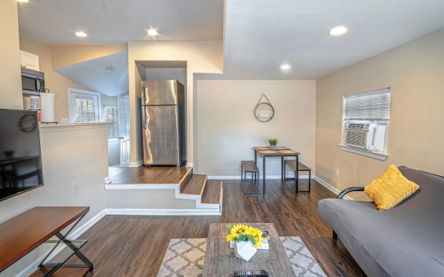 photo 4 of Remodeled Guest House Near Downtown/military Base