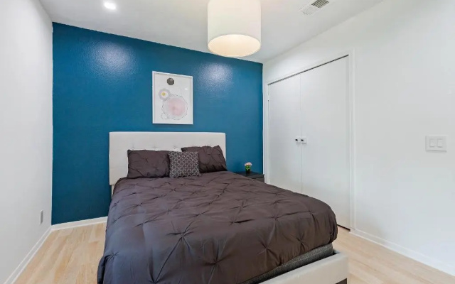 photo 4 of Houston's Modern and Luxury Home