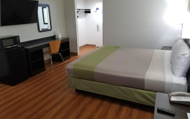 photo 3 of Motel 6 Lawrenceville, NJ