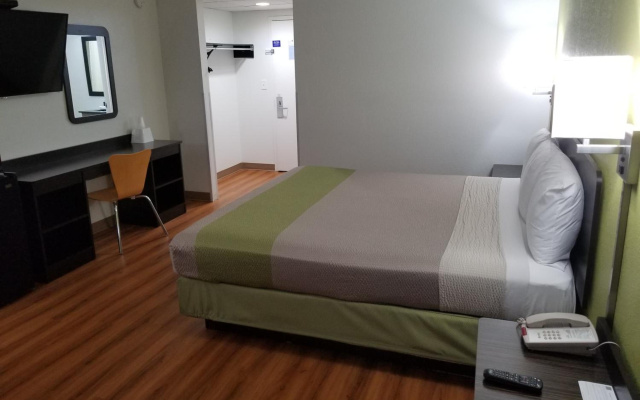 photo 4 of Motel 6 Lawrenceville, NJ