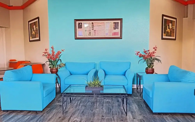 photo 2 of Hobby Airport Inn