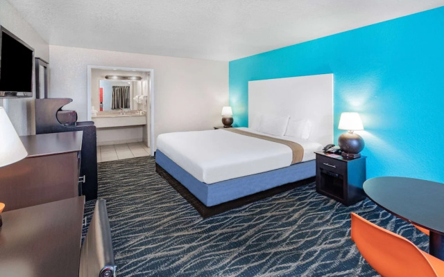 photo 5 of Hobby Airport Inn