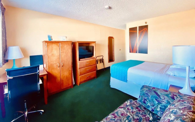 photo 3 of Howard Johnson by Wyndham Denver West