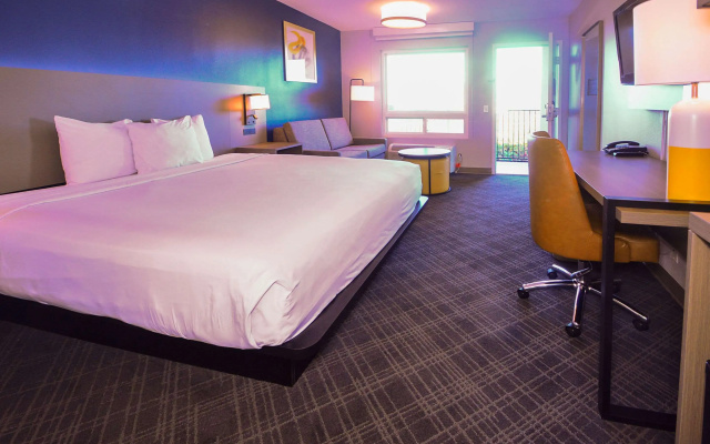 photo 4 of Comfort Inn Encinitas Near Legoland