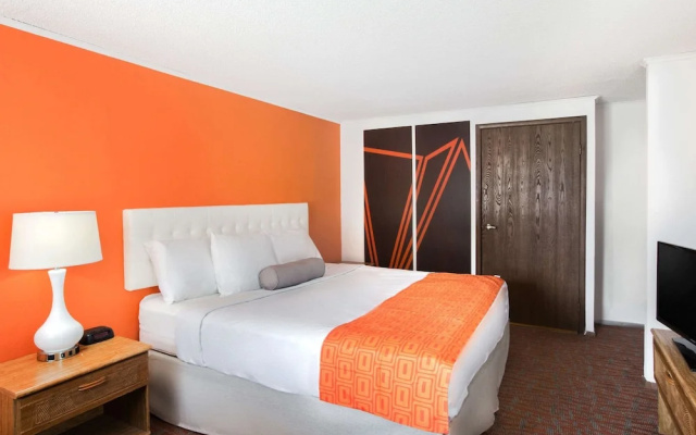 photo 4 of Howard Johnson Express Inn Wilmington