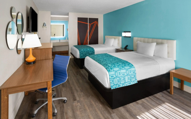 photo 5 of Howard Johnson by Wyndham Savannah GA