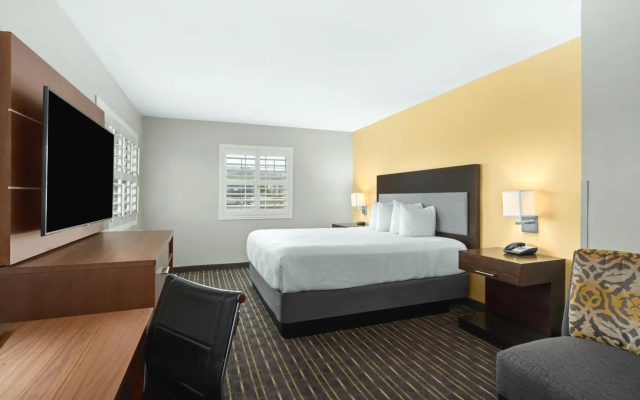 photo 5 of Hotel Aura SFO