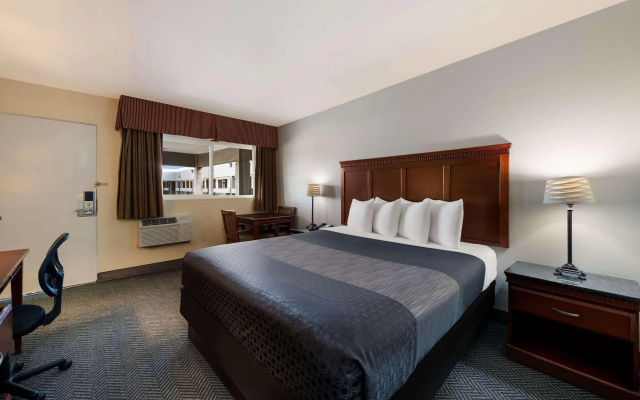 photo 5 of Rodeway Inn South San Francisco Airport
