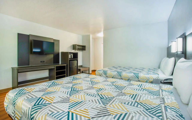photo 5 of Motel 6 Gresham, OR - Portland