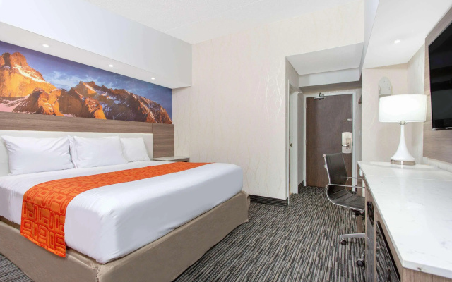 photo 4 of Howard Johnson by Wyndham Harrisburg