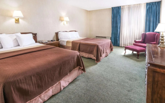 photo 3 of Howard Johnson Hotel by Wyndham Milford/New Haven