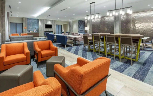 photo 2 of Howard Johnson Middletown