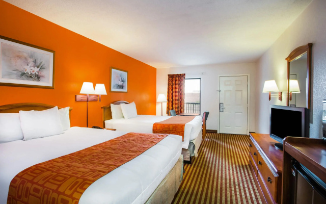 photo 5 of Howard Johnson by Wyndham Panama City
