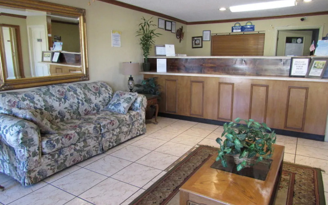 photo 2 of Howard Johnson Inn Ashburn