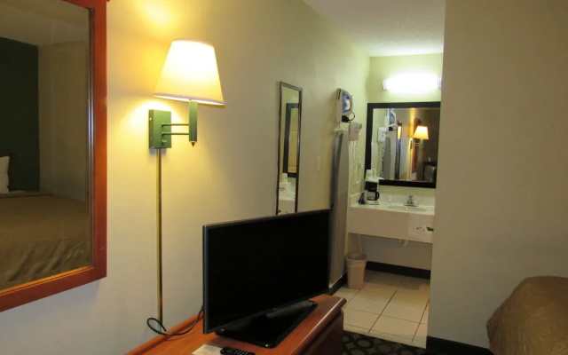 photo 5 of Howard Johnson Inn Ashburn