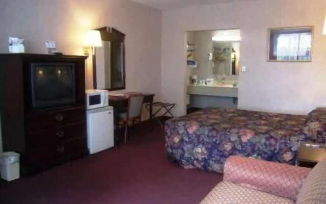 photo 5 of Travel Inn