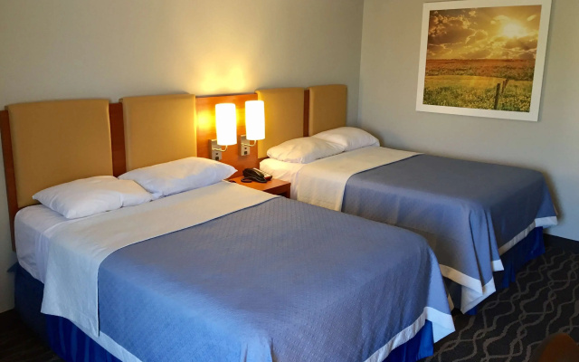 photo 3 of Days Inn & Suites by Wyndham Cincinnati North