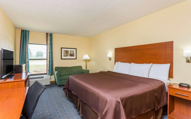 photo 3 of Quality Inn Spartanburg Northwest