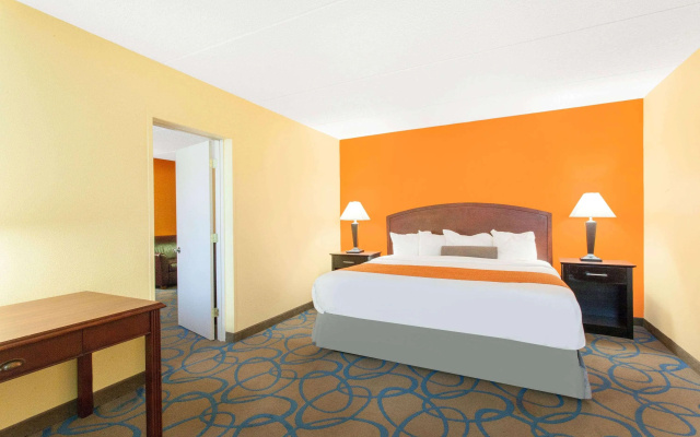 photo 4 of Howard Johnson by Wyndham Suffern