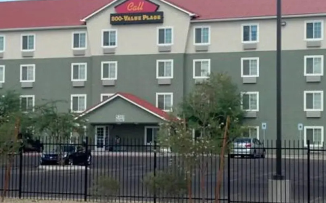 photo 4 of Howard Johnson Las Vegas