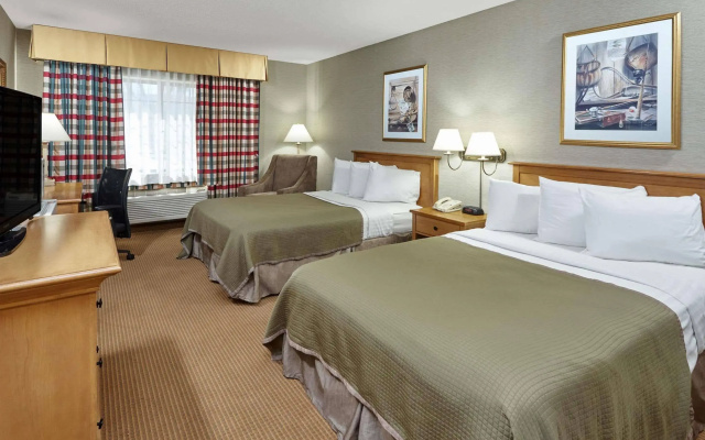 photo 5 of Howard Johnson Plaza Hotel by Wyndham Madison